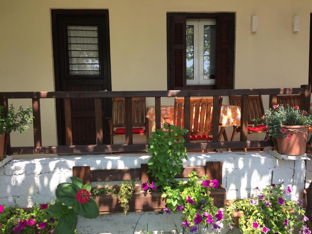 Néa Meságkala Sotiroulis Apartments מראה חיצוני תמונה